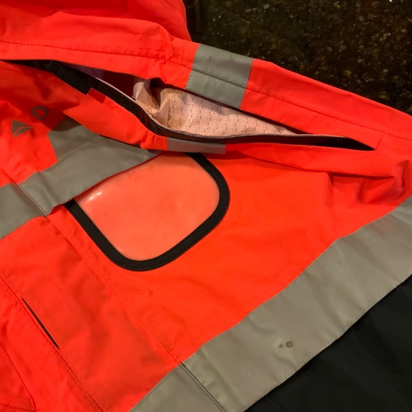 Delta Airlines Waterproof Hooded Reflective Jacket Size M Toll (by Lands End) - Picture 9 of 16